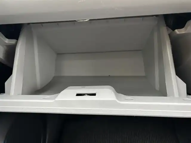 ダイハツ ミラ イース X リミテッド SAⅢ 埼玉県 2023(令5)年 1万km スプラッシュブルーM 登録時9927km/ワンオーナー/純正メモリーナビ（フルセグTV/AM/FM/BT）/Bカメラ/コーナーセンサー前後/純正ドラレコ前/純正フロアマット/衝突軽減システム/オートマチックハイビーム/純正ＬＥＤヘッドライト/ドアバイザー/アイドリングストップ/オートライト/リモコンキー/電動格納ミラー/車両/ナビ取扱説明書/保証書