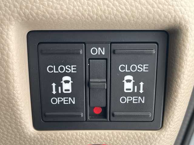 ホンダ Ｎ ＢＯＸ G L ホンダセンシング 埼玉県 2018(平30)年 1.7万km モーニングミストブルーM ホンダセンシング/純正8インチナビ/　　CD/DVD/BT/USB/フルセグ/バックカメラ/両側電動スライドドア/レーダークルーズコントロール/レーンキープアシスト/パーキングセンサー/LEDヘッドライト/ETC/スマートキー×2/禁煙車