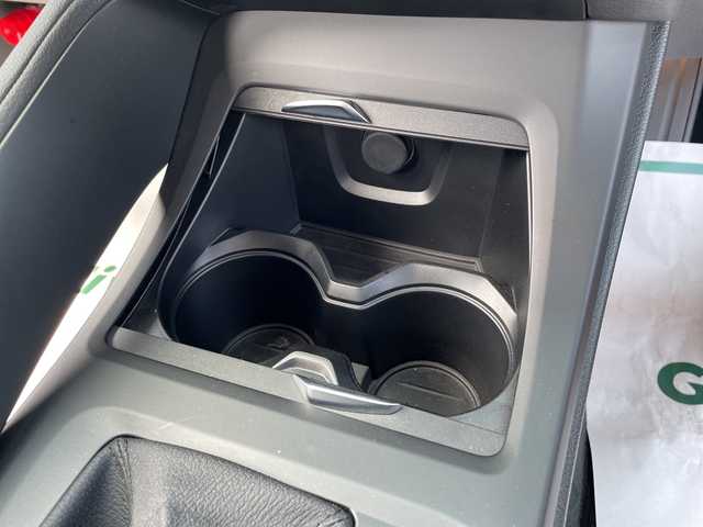 ＢＭＷ Ｘ１ xDrive 18d 岩手県 2017(平29)年 2.8万km ミネラルホワイト 純正/SDナビ/AM/FM/CD/Bluetooth/バックカメラ/ドライブレコーダー/レーダークルーズコントロール/衝突被害軽減ブレーキ/レーンキープアシスト/横滑り防止装置/アイドリングストップ/オートライト/LEDヘッドライト/フォグランプ/スマートキー/プッシュスタート/電動リアゲート/電動格納ミラー/純正17インチアルミホイール/純正フロアマット/取扱説明書