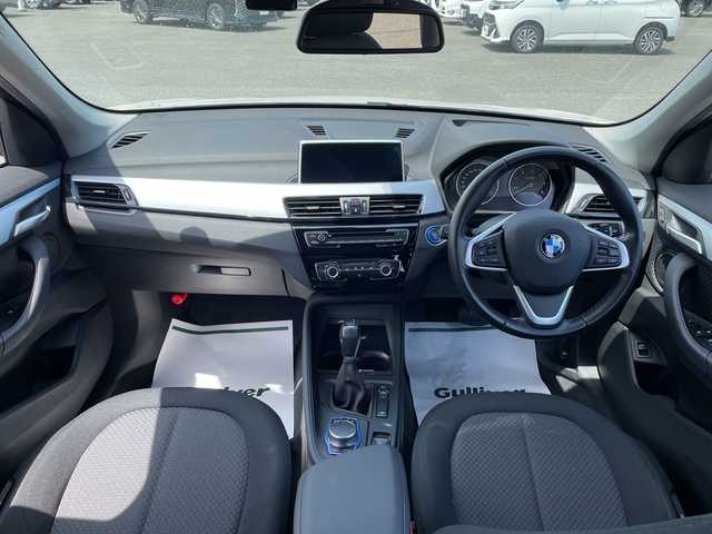 ＢＭＷ Ｘ１ xDrive 18d 岩手県 2017(平29)年 2.8万km ミネラルホワイト 純正/SDナビ/AM/FM/CD/Bluetooth/バックカメラ/ドライブレコーダー/レーダークルーズコントロール/衝突被害軽減ブレーキ/レーンキープアシスト/横滑り防止装置/アイドリングストップ/オートライト/LEDヘッドライト/フォグランプ/スマートキー/プッシュスタート/電動リアゲート/電動格納ミラー/純正17インチアルミホイール/純正フロアマット/取扱説明書