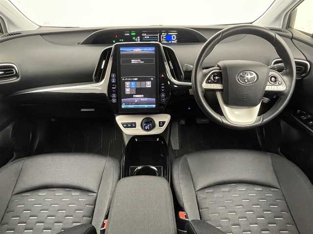 トヨタ プリウス ＰＨＶ S ナビパッケージ 埼玉県 2017(平29)年 4.1万km ホワイトパールクリスタルシャイン 純正ナビ/バックカメラ/ETC/衝突被害軽減システム/レーンキープアシスト/オートマチックハイビーム/クルーズコントロール/LEDヘッドライト/シートヒーター/革巻きステアリング/フォグランプ/ハンドルヒーター/純正フロアマット/純正AW15インチ/スマートキー