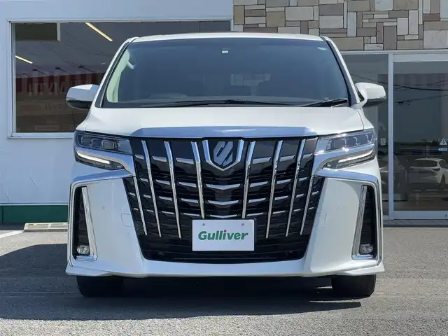 トヨタ アルファード S Cパッケージ 徳島県 2022(令4)年 1.6万km ホワイトパールクリスタルシャイン ツインムーンルーフ/純正9インチメーカーオプションナビ/　フルセグ(キャンセラー 有)/BT/  /AppleCarPlay/AndroidAuto/バックカメラ/デジタルインナーミラー/ブラインドスポットモニター/シーケンシャルウィンカー/衝突被害軽減ブレーキ/アダプティブクルーズコントロール/レーンキープアシスト/両側パワースライドドア/黒革レザーシート/全席パワーシート/シートヒーター/エアシート/ステアリングヒーター/三眼LEDヘッドライト/オートライト/オートマチックハイビーム/フォグランプ/電子パーキング/オートホールド/ETC2.0/前後ドライブレコーダー/純正18インチアルミホイール/純正フロアマット/スマートキー２本