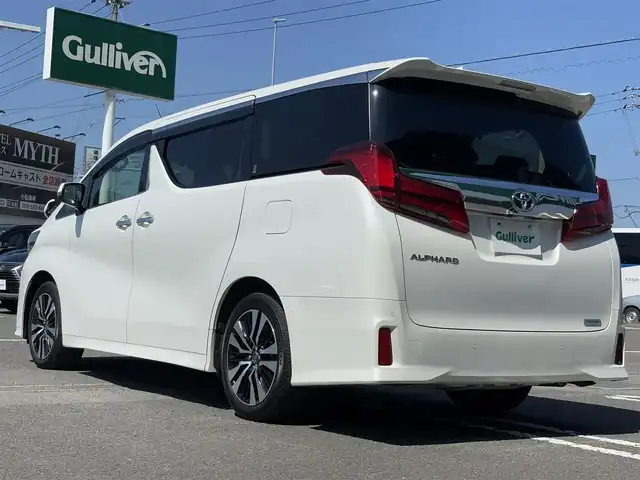トヨタ アルファード S Cパッケージ 徳島県 2022(令4)年 1.6万km ホワイトパールクリスタルシャイン ツインムーンルーフ/純正9インチメーカーオプションナビ/　フルセグ(キャンセラー 有)/BT/  /AppleCarPlay/AndroidAuto/バックカメラ/デジタルインナーミラー/ブラインドスポットモニター/シーケンシャルウィンカー/衝突被害軽減ブレーキ/アダプティブクルーズコントロール/レーンキープアシスト/両側パワースライドドア/黒革レザーシート/全席パワーシート/シートヒーター/エアシート/ステアリングヒーター/三眼LEDヘッドライト/オートライト/オートマチックハイビーム/フォグランプ/電子パーキング/オートホールド/ETC2.0/前後ドライブレコーダー/純正18インチアルミホイール/純正フロアマット/スマートキー２本