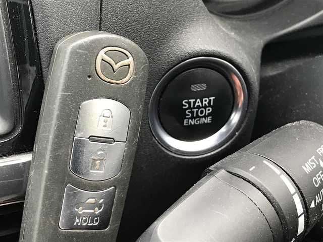 マツダ アテンザ セダン XD 富山県 2013(平25)年 13.8万km スノーフレイクホワイトパールマイカ 6速MT/純正ナビ/フルセグTV/Bluetooth/バックカメラ/レーンキープアシスト/RVM/レーダークルーズコントロール/プッシュスタート/スマートキー/革巻きステアリング/ステアリングスイッチ/ETC
