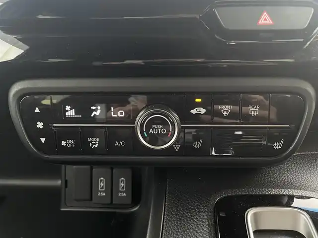 ホンダ Ｎ ＢＯＸ カスタム L 鹿児島県 2021(令3)年 1.4万km ミッドナイトブルービームM ホンダセンシング/純正8インチナビ/　　CD/DVD/MSV/フルセグTV/バックカメラ/アダプティブクルーズコントロール/片側パワースライドドア/シートヒーター/シートバックテーブル/LEDオートライト/純正14アルミホイール/プラズマクラスター付きオートエアコン/スマートキー/ETC
