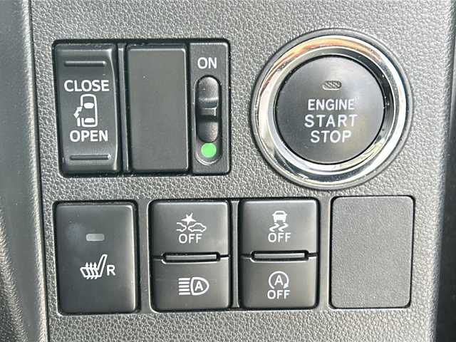 ダイハツ タント カスタム X SA Ⅲ 三重県 2017(平29)年 5.1万km ブラックマイカメタリック 社外ナビ　/バックカメラ　/片側パワースライドドア /運転席シートヒーター/前方ドライブレコーダー /レーンキープアシスト /衝突軽減ブレーキ /LEDヘッドライト /オートハイビーム /オートライト/ステアリングスイッチ/リアサンシェード/純正フロアマット /禁煙車