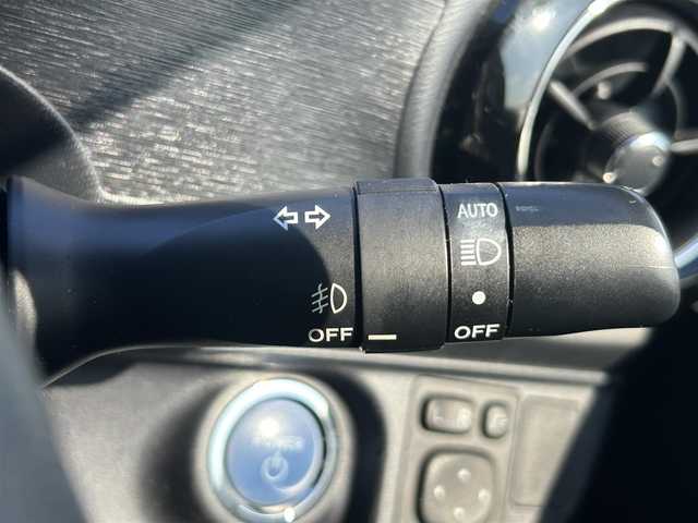 トヨタ アクア G 岡山県 2015(平27)年 8.7万km ブラックマイカ 登録時走行距離86617km/純正ナビ/フルセグTV(AM/FM/CD/DVD/Bluetooth)/バックカメラ/ビルトインETC/クルーズコントロール/横滑り防止装置/D/N席シートヒーター/プッシュスタート/スマートキー/純正フロアマット/電動格納ミラー