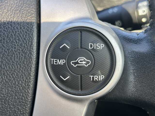 トヨタ アクア G 岡山県 2015(平27)年 8.7万km ブラックマイカ 登録時走行距離86617km/純正ナビ/フルセグTV(AM/FM/CD/DVD/Bluetooth)/バックカメラ/ビルトインETC/クルーズコントロール/横滑り防止装置/D/N席シートヒーター/プッシュスタート/スマートキー/純正フロアマット/電動格納ミラー