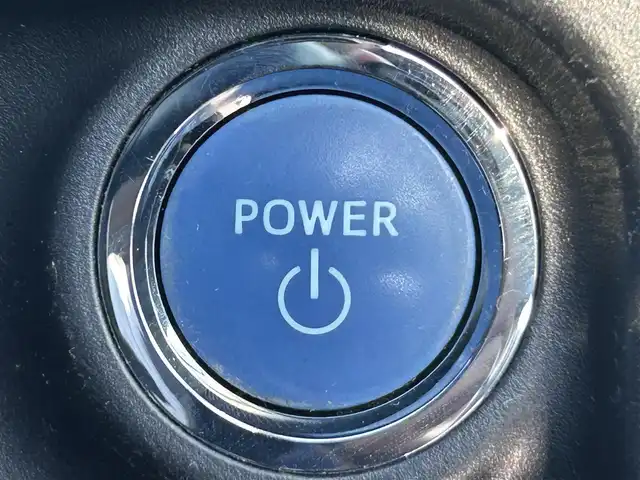 トヨタ アクア G 岡山県 2015(平27)年 8.7万km ブラックマイカ 登録時走行距離86617km/純正ナビ/フルセグTV(AM/FM/CD/DVD/Bluetooth)/バックカメラ/ビルトインETC/クルーズコントロール/横滑り防止装置/D/N席シートヒーター/プッシュスタート/スマートキー/純正フロアマット/電動格納ミラー