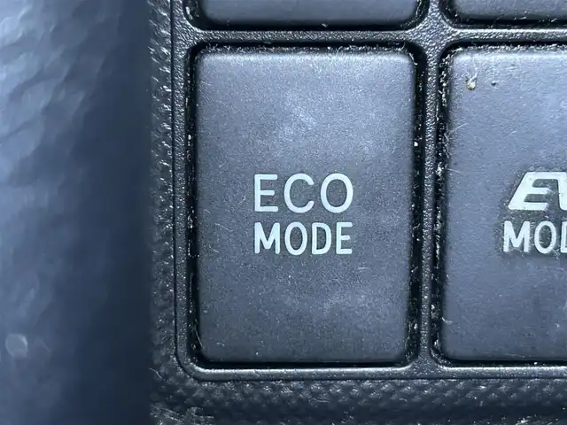 トヨタ アクア G 岡山県 2015(平27)年 8.7万km ブラックマイカ 登録時走行距離86617km/純正ナビ/フルセグTV(AM/FM/CD/DVD/Bluetooth)/バックカメラ/ビルトインETC/クルーズコントロール/横滑り防止装置/D/N席シートヒーター/プッシュスタート/スマートキー/純正フロアマット/電動格納ミラー