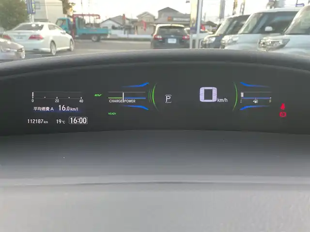 ホンダ ジェイド ハイブリッド 群馬県 2015(平27)年 11.3万km ホワイトオーキッドパール (株)IDOMが運営する【じしゃロン伊勢崎店】の自社ローン専用車両になりますこちらは現金またはオートローンご利用時の価格です。自社ローンご希望の方は別途その旨お申付け下さい/クルーズコントロール/社外SDナビ/・CD/フルセグTV/BT/DVD/バックカメラ/純正フロアマット/社外17インチAW/オートライト/LEDヘッドライト/フォグランプ/プッシュスタート/スマートキー/ビルトインETC/取扱説明書/保証書