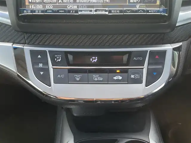 ホンダ ジェイド ハイブリッド 群馬県 2015(平27)年 11.3万km ホワイトオーキッドパール (株)IDOMが運営する【じしゃロン伊勢崎店】の自社ローン専用車両になりますこちらは現金またはオートローンご利用時の価格です。自社ローンご希望の方は別途その旨お申付け下さい/クルーズコントロール/社外SDナビ/・CD/フルセグTV/BT/DVD/バックカメラ/純正フロアマット/社外17インチAW/オートライト/LEDヘッドライト/フォグランプ/プッシュスタート/スマートキー/ビルトインETC/取扱説明書/保証書