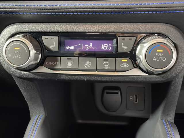 日産 キックス オーテック 沖縄県 2021(令3)年 3.9万km ブリリアントホワイトパール/ピュアブラック 2トーン 禁煙車　/純正９型ナビ　/フルセグ　ＤＶＤ　Ｂｌｕｅｔｏｏｔｈ　/アラウンドビュー　/プロパイロット　/デジタルインナーミラー　/前後ドライブレコーダー　/プロパイロット　/ステアリングヒーター　/ＥＴＣ/取り扱い説明書/保証書/スマートキー