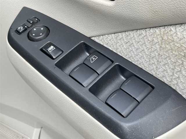 日産 デイズ S 東京都 2021(令3)年 1.1万km シルバー ＣＤ　/ＡＵＸ　/ラジオ　/ステアリングスイッチ　/衝突被害軽減ブレーキ　/アイドリングストップ　/アームレスト　/ベンチシート　/コーナーセンサー　/シートリフター　/保証書　/取扱説明書/整備手帳　/キーレス