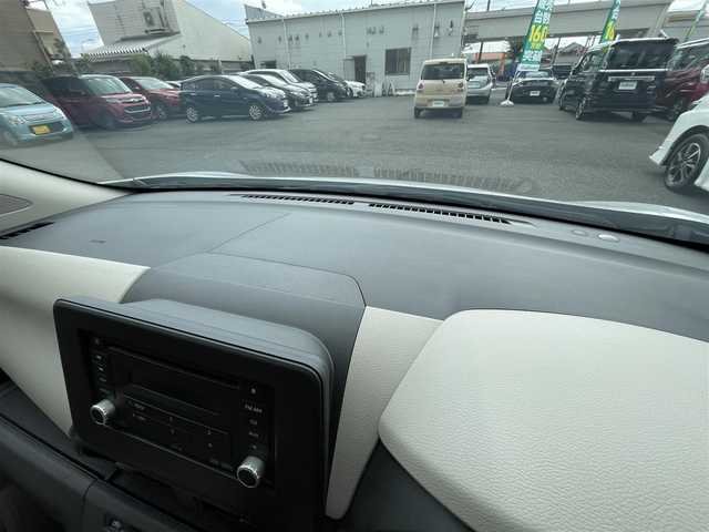 日産 デイズ S 東京都 2021(令3)年 1.1万km シルバー ＣＤ　/ＡＵＸ　/ラジオ　/ステアリングスイッチ　/衝突被害軽減ブレーキ　/アイドリングストップ　/アームレスト　/ベンチシート　/コーナーセンサー　/シートリフター　/保証書　/取扱説明書/整備手帳　/キーレス