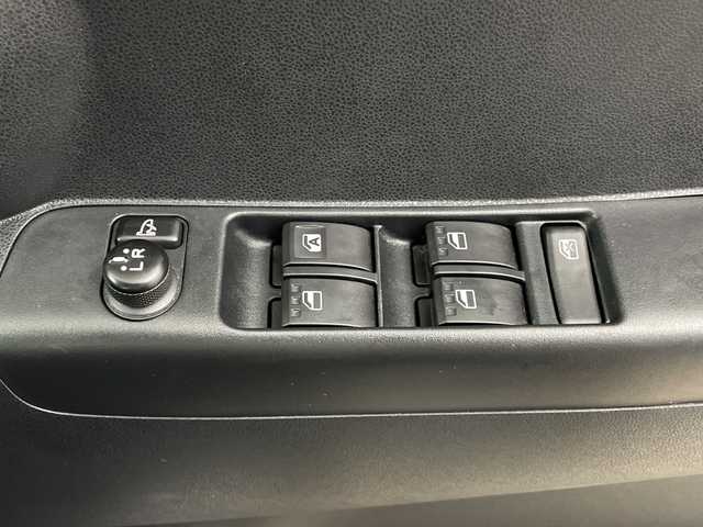 トヨタ ピクシススペース カスタム X 鹿児島県 2013(平25)年 7.8万km ブライトシルバーM 社外SDナビ/（AM/FM/CD/DVD/Bluetooth/フルセグ）/ETC/スマートキー/アイドリングストップ/電格ミラー/純正フロアマット/純正ドアバイザー/オートエアコン