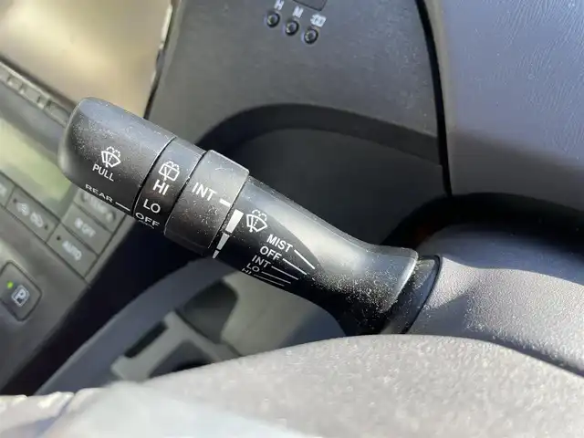 トヨタ プリウス S ツーリングセレクション 栃木県 2011(平23)年 10.2万km ホワイトパールクリスタルシャイン (株)IDOMが運営する【じしゃロン宇都宮店】の自社ローン専用車両になります。こちらは現金またはオートローンご利用時の価格です。自社ローンご希望の方は別途その旨お申付け下さい/社外ナビ/バックカメラ/フルセグ/ＥＴＣ/モデリスタエアロ/ＬＥＤヘッドライト/スマートキー/スペアキー/オートライト/純正アルミホイール/アイドリングストップ