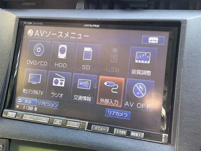 トヨタ プリウス S ツーリングセレクション 栃木県 2011(平23)年 10.2万km ホワイトパールクリスタルシャイン (株)IDOMが運営する【じしゃロン宇都宮店】の自社ローン専用車両になります。こちらは現金またはオートローンご利用時の価格です。自社ローンご希望の方は別途その旨お申付け下さい/社外ナビ/バックカメラ/フルセグ/ＥＴＣ/モデリスタエアロ/ＬＥＤヘッドライト/スマートキー/スペアキー/オートライト/純正アルミホイール/アイドリングストップ