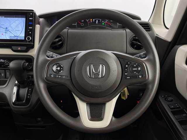 ホンダ Ｎ ＢＯＸ L 新潟県 2021(令3)年 2.7万km プラチナホワイトパール ワンオーナー/スマートキー/スペアキー1本/ホンダセンシング/純正8インチナビ　型式VXU-217NBi/CD/DVD/BT/フルセグ/ドライブレコーダー/片側パワースライドドア/シートヒーター　D席/N席/コーナーセンサー/スタッドレスタイヤ4本付き