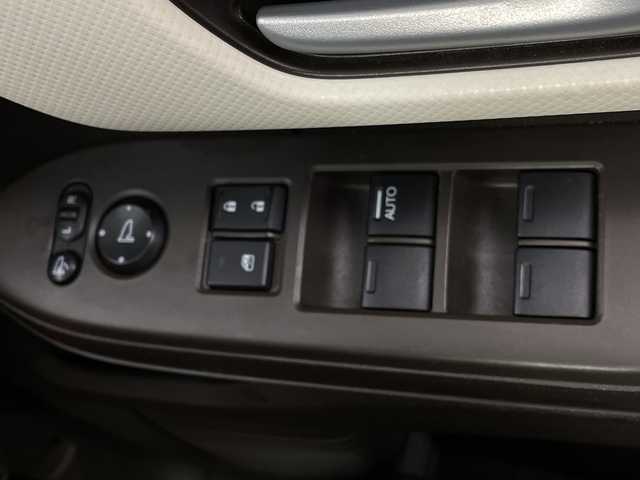 ホンダ Ｎ ＢＯＸ L 新潟県 2021(令3)年 2.7万km プラチナホワイトパール ワンオーナー/スマートキー/スペアキー1本/ホンダセンシング/純正8インチナビ　型式VXU-217NBi/CD/DVD/BT/フルセグ/ドライブレコーダー/片側パワースライドドア/シートヒーター　D席/N席/コーナーセンサー/スタッドレスタイヤ4本付き