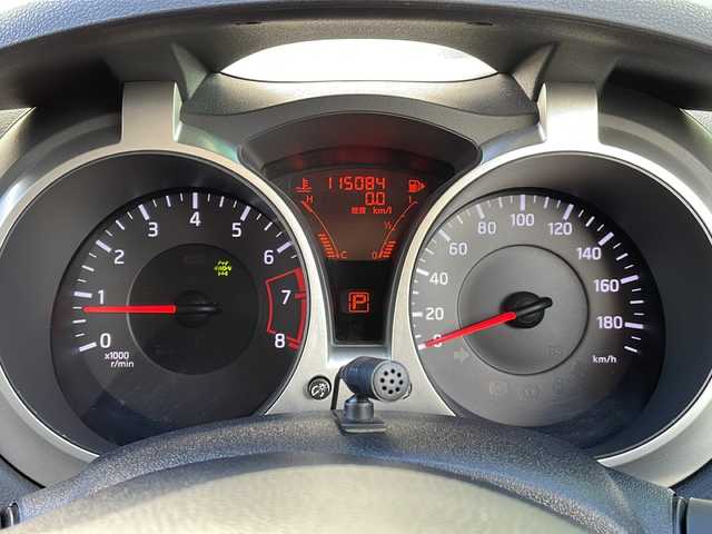 日産 ジューク 16GT FOUR 青森県 2011(平23)年 11.5万km サファイアブラック 4WD・ターボ/ビルトインETC/ストラットタワーバー/HIDヘッドライト/オートライト/フォグランプ/純正17インチアルミホイール/プッシュスタート/インテリキー/ドアバイザー/純正フロアマット