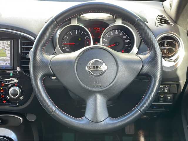 日産 ジューク 16GT FOUR 青森県 2011(平23)年 11.5万km サファイアブラック 4WD・ターボ/ビルトインETC/ストラットタワーバー/HIDヘッドライト/オートライト/フォグランプ/純正17インチアルミホイール/プッシュスタート/インテリキー/ドアバイザー/純正フロアマット