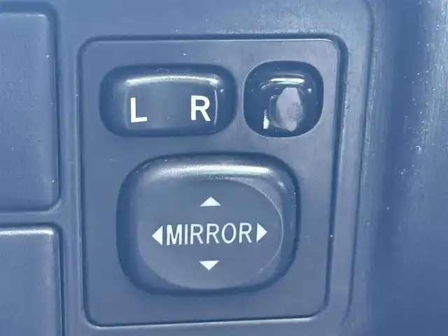 トヨタ プリウス S 千葉県 2013(平25)年 12万km ブラック ワンオーナー/純正SDナビ/純正バックモニター/Bluetooth接続/ETC/ステアリングスイッチ/プッシュスタート/スマートキー/純正フロアマット/純正ホイールキャップ/オートライト