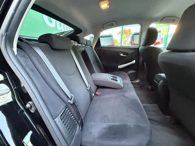 トヨタ プリウス S 千葉県 2013(平25)年 12万km ブラック ワンオーナー/純正SDナビ/純正バックモニター/Bluetooth接続/ETC/ステアリングスイッチ/プッシュスタート/スマートキー/純正フロアマット/純正ホイールキャップ/オートライト