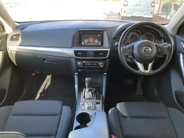 マツダ ＣＸ－５ XD プロアクティブ 静岡県 2015(平27)年 9.4万km クリスタルホワイトパールマイカ (株)IDOMが運営する【じしゃロン焼津店】の自社ローン対象車両になります。こちらは現金ご利用時の価格です。/自社ローンご希望の方は別途その旨お申付け下さい。/純正ＳＤナビ/（フルセグＴＶ/Ｂｌｕｅｔｏｏｔｈ接続/ＣＤ/ＤＶＤ/ミュージックサーバー）/衝突軽減ブレーキ/レーダークルーズコントロール/ブラインドスポットモニター/バックカメラ/サイドカメラ/ＥＴＣ