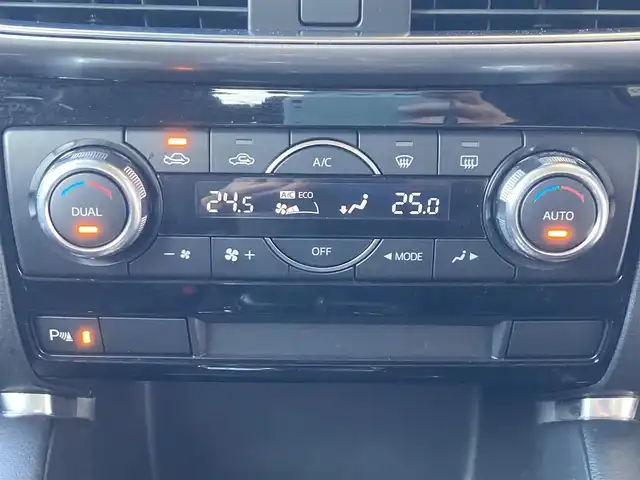 マツダ ＣＸ－５ XD プロアクティブ 静岡県 2015(平27)年 9.4万km クリスタルホワイトパールマイカ (株)IDOMが運営する【じしゃロン焼津店】の自社ローン対象車両になります。こちらは現金ご利用時の価格です。/自社ローンご希望の方は別途その旨お申付け下さい。/純正ＳＤナビ/（フルセグＴＶ/Ｂｌｕｅｔｏｏｔｈ接続/ＣＤ/ＤＶＤ/ミュージックサーバー）/衝突軽減ブレーキ/レーダークルーズコントロール/ブラインドスポットモニター/バックカメラ/サイドカメラ/ＥＴＣ