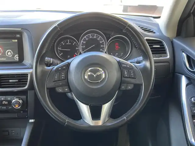 マツダ ＣＸ－５ XD プロアクティブ 静岡県 2015(平27)年 9.4万km クリスタルホワイトパールマイカ (株)IDOMが運営する【じしゃロン焼津店】の自社ローン対象車両になります。こちらは現金ご利用時の価格です。/自社ローンご希望の方は別途その旨お申付け下さい。/純正ＳＤナビ/（フルセグＴＶ/Ｂｌｕｅｔｏｏｔｈ接続/ＣＤ/ＤＶＤ/ミュージックサーバー）/衝突軽減ブレーキ/レーダークルーズコントロール/ブラインドスポットモニター/バックカメラ/サイドカメラ/ＥＴＣ