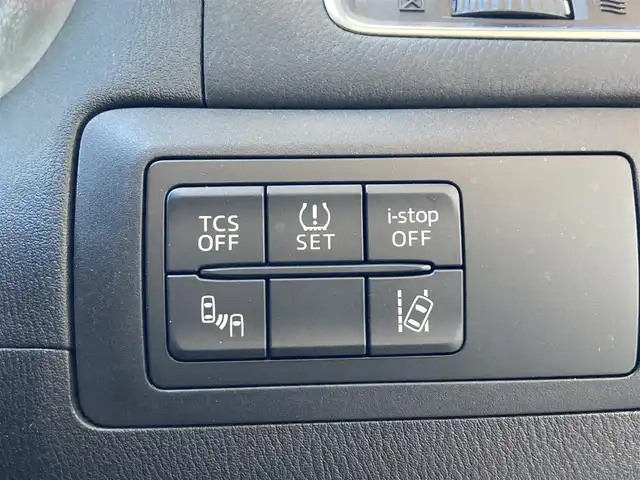 マツダ ＣＸ－５ XD プロアクティブ 静岡県 2015(平27)年 9.4万km クリスタルホワイトパールマイカ (株)IDOMが運営する【じしゃロン焼津店】の自社ローン対象車両になります。こちらは現金ご利用時の価格です。/自社ローンご希望の方は別途その旨お申付け下さい。/純正ＳＤナビ/（フルセグＴＶ/Ｂｌｕｅｔｏｏｔｈ接続/ＣＤ/ＤＶＤ/ミュージックサーバー）/衝突軽減ブレーキ/レーダークルーズコントロール/ブラインドスポットモニター/バックカメラ/サイドカメラ/ＥＴＣ