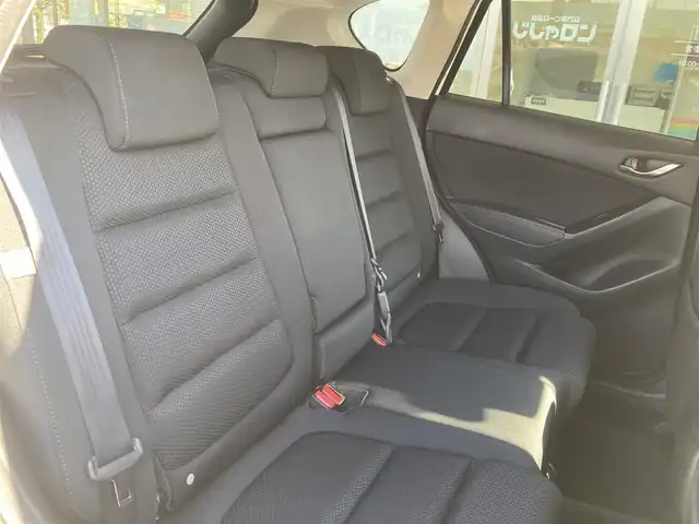 マツダ ＣＸ－５ XD プロアクティブ 静岡県 2015(平27)年 9.4万km クリスタルホワイトパールマイカ (株)IDOMが運営する【じしゃロン焼津店】の自社ローン対象車両になります。こちらは現金ご利用時の価格です。/自社ローンご希望の方は別途その旨お申付け下さい。/純正ＳＤナビ/（フルセグＴＶ/Ｂｌｕｅｔｏｏｔｈ接続/ＣＤ/ＤＶＤ/ミュージックサーバー）/衝突軽減ブレーキ/レーダークルーズコントロール/ブラインドスポットモニター/バックカメラ/サイドカメラ/ＥＴＣ