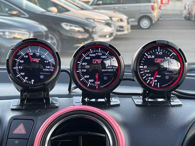 スズキ スイフト 山口県 2017(平29)年 4.5万km スピーディーブルーM 純正ナビ（フルセグTV、AM/FM、Bluetooth）/全方位カメ/ブリッジ車高調/社外マフラー/オートゲージ３連メーター/前後ミラー型ドラレコ/LEDオートライト/赤革シートカバー/運転席シートヒーター/純正１７インチアルミホイール/スペアキー２本/横滑り防止装置