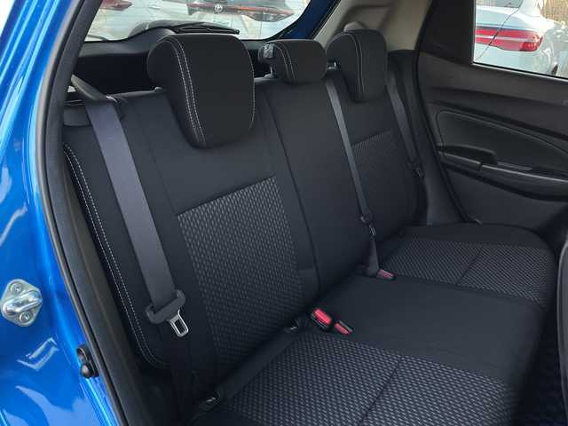 スズキ スイフト 山口県 2017(平29)年 4.5万km スピーディーブルーM 純正ナビ（フルセグTV、AM/FM、Bluetooth）/全方位カメ/ブリッジ車高調/社外マフラー/オートゲージ３連メーター/前後ミラー型ドラレコ/LEDオートライト/赤革シートカバー/運転席シートヒーター/純正１７インチアルミホイール/スペアキー２本/横滑り防止装置