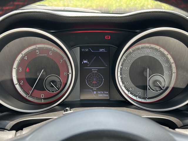 スズキ スイフト スポーツ セーフティPKG 茨城県 2018(平30)年 5.9万km チャンピオンイエロー 純正7インチメモリナビ/FM/AM/SD/ipod/USB/BT/フルセグTV/全方位カメラ/バックカメラ/POTENZAタイヤ/クルーズコントロール/LEDヘッドライト/オートライト/シートヒータ―/純正17インチアルミホイール/オートエアコン/スマートキー/ETC/横滑り防止装置/レーンキープアシスト/衝突被害軽減システム/カーテンエアバック/禁煙車