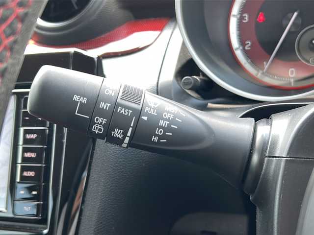 スズキ スイフト スポーツ セーフティPKG 茨城県 2018(平30)年 5.9万km チャンピオンイエロー 純正7インチメモリナビ/FM/AM/SD/ipod/USB/BT/フルセグTV/全方位カメラ/バックカメラ/POTENZAタイヤ/クルーズコントロール/LEDヘッドライト/オートライト/シートヒータ―/純正17インチアルミホイール/オートエアコン/スマートキー/ETC/横滑り防止装置/レーンキープアシスト/衝突被害軽減システム/カーテンエアバック/禁煙車