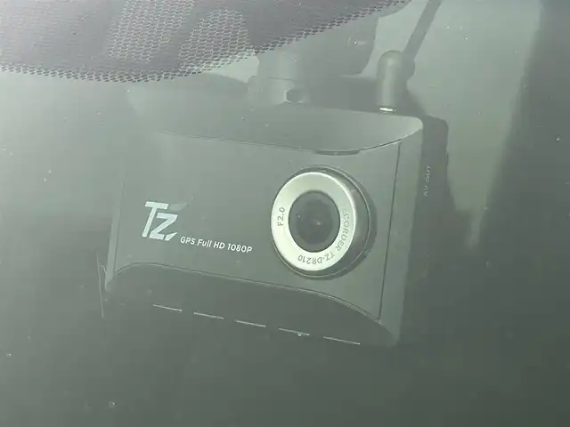 トヨタ ヴェルファイア ハイブリット Z ゴールデンアイズ 道央・札幌 2020(令2)年 6.8万km バーニングブラッククリスタルシャインガラスフレーク ・４WD/・モデリスタエアロ/・ディスプレイオーディオ/　ナビTVキット/CD/DVDデッキ/　BT/USB/Miracast/・バックカメラ/・前後ドライブレコーダー/・ビルトインETC/・トヨタセーフティセンス/・プリクラッシュセーフティ/・レーダークルーズコントロール/・レーンディパーチャーアラート/・クリアランスソナー/・オートハイビーム/・PKSB/・RSA/・両側パワースライドドア/・パワーバックドア/・ハーフレザーシート/・LEDヘッドライト/・フォグライト/・オートライト/・プッシュスタート/・スマートキー/・純正エンジンスターター/・純正フロアマット/・ドアバイザー