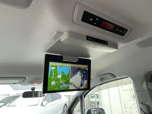 トヨタ ヴォクシー ZS 煌 福島県 2015(平27)年 10.9万km ホワイトパールクリスタルシャイン ４ＷＤ/純正ナビ/・ＣＤ/・ＤＶＤ/・フルセグＴＶ/・Ｂｌｕｅｔｏｏｔｈ/バックカメラ/フリップダウンモニター/両側パワースライドドア/ビルトインＥＴＣ/アイドリングストップ/ドアバイザー/プッシュスタート（スペアキー有）