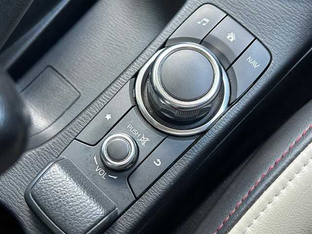 マツダ ＣＸ－３ XD ツーリング Lパッケージ 岩手県 2016(平28)年 7万km クリスタルホワイトパールマイカ ４WD/i－ACTIVSENSE/　・アドバンストスマートシティブレーキサポート/　・クルーズコントロール/　・ドライバーアテンションアラート/BOSEプレミアムサウンド/マツダ純正ナビ/　　CD/DVD/Bluetooth/フルセグTV/バックカメラ/LEDヘッドライト/フォグランプ/ハーフレザーシート/シートヒーター/マツダ純正１８インチアルミホイール/パドルシフト/USBポート/オートエアコン/スマートキー/ETC