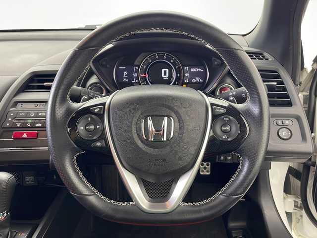 ホンダ Ｓ６６０ α 秋田県 2017(平29)年 2.7万km プレミアムスターホワイトパール シティブレーキアクティブシステム　/クルーズコントロール　/パドルシフト　/無限エアロ　/社外マフラー　/ＬＥＤヘッドライト　/革調シートカバー　/ＥＴＣ　/前方ドライブレコーダー　/プッシュスタート　/スマートキー/アイドリングストップ