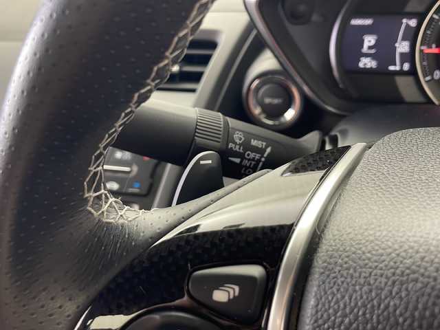 ホンダ Ｓ６６０ α 秋田県 2017(平29)年 2.7万km プレミアムスターホワイトパール シティブレーキアクティブシステム　/クルーズコントロール　/パドルシフト　/無限エアロ　/社外マフラー　/ＬＥＤヘッドライト　/革調シートカバー　/ＥＴＣ　/前方ドライブレコーダー　/プッシュスタート　/スマートキー/アイドリングストップ