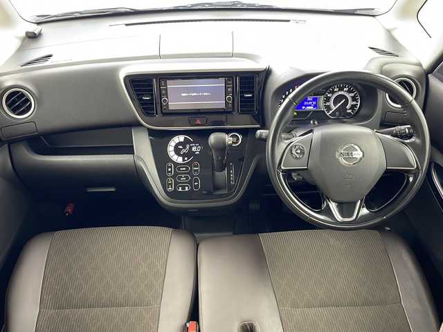 日産 デイズ ルークス HWS X Vセレクション 岐阜県 2018(平30)年 5.4万km チタニウムグレーメタリック 純正ナビ/　(AM/FM/CD/DVD/Bluetooth/AUX/フルセグTV)/全方位モニター/衝突軽減ブレーキ/両側パワースライドドア/オートハイビーム/コーナーセンサー/革巻きコンビステアリング/ドライブレコーダー/ETC/社外アルミホイール/純正フロアマット/スペアキーあり