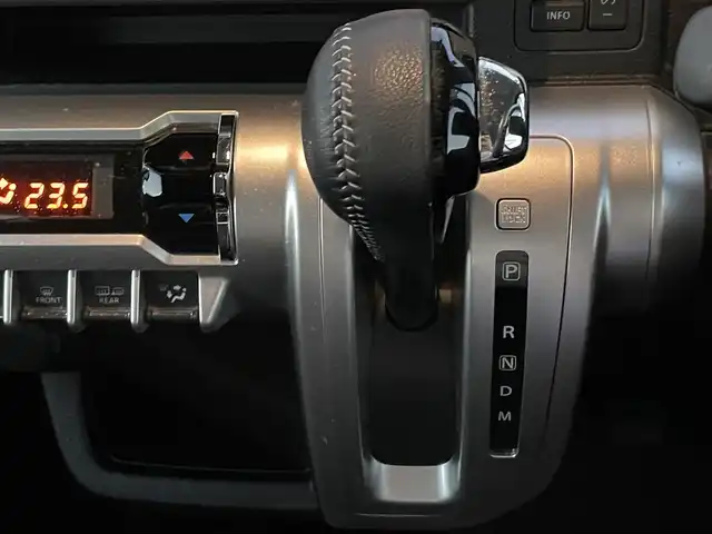 スズキ クロスビー HYBRID MZ 山口県 2021(令3)年 3.6万km 白Ⅱ 純正SDナビ　【CN-RZ866】/・フルセグTV/・Bluetooth接続/・DVD再生機能有/・アラウンドビューモニター/ビルトインETC/ドライブレコーダー/ワンオーナー/スズキセーフティサポート/・デュアルカメラブレーキサポート/・誤発進抑制機能/・車線逸脱警報/・車線維持支援機能/・ふらつき警報/・先行車発進お知らせ機能/・アダプティブクルーズコントロール/・後退時ブレーキサポート/・後方誤発進抑制機能/パドルシフト/シートヒーター/USB入力端子「純正SDナビ　【CN-RZ866】/・フルセグTV/・Bluetooth接続/・DVD再生機能有/・アラウンドビューモニター/ビルトインETC/ドライブレコーダー/ワンオーナー/スズキセーフティサポート/・デュアルカメラブレーキサポート/・誤発進抑制機能/・車線逸脱警報/・車線維持支援機能/・ふらつき警報/・先行車発進お知らせ機能/・アダプティブクルーズコントロール/パドルシフト/シートヒーター/USB入力端子/スマートキー/プッシュスタート/スペアキー1本/純正16インチアルミホイール/純正LEDライト/ドアバイザー/ウィンカーミラー/保証書