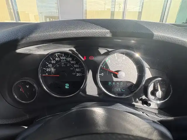 クライスラー・ジープ ジープ ラングラー アンリミテッド スポーツ 石川県 2018(平30)年 1.8万km ブライトホワイト ４WD/純正サイドステップ/MDチェンジャー/サンルーフ/ドライブレコーダー/ETC/シガーソケット/純正タイヤ17インチ/取り扱い説明書/保証書/Wエアバッグ