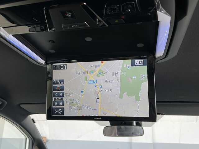 トヨタ ヴォクシー ハイブリッド ZS 煌 栃木県 2018(平30)年 8万km ホワイトパールクリスタルシャイン 純正ナビ/フルセグＴＶ/Ｂｌｕｅｔｏｏｔｈ/フリップダウンモニター/両側パワースライドドア/ＥＴＣ/クルーズコントロール/三列シート/ウォークスルー/シートヒーター/純正フロアマット/後席エアコン/USB入力端子/ABS/横滑り防止機能/レーンキープアシスト/盗難防止装置/衝突被害軽減システム/バックカメラ