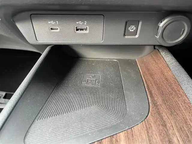 日産 オーラ G FOUR 島根県 2022(令4)年 3.4万km バーガンディー 登録時走行距離33479km/取扱説明書【車両/ナビ】/保証書/日産コネクト9インチナビ【Bluetooth/HDMI/アップルカープレイ/アンドロイドオート】/アラウンドビューモニター/プロパイロット/BOSEサウンドシステム/LEDヘッドライト/オートライト/前席シートヒーター/ステアリングヒーター/プッシュスタート/スマートキー(スペアスマート×1)/ハーフレザーシート/前後ドライブレコーダー/ビルトインETC/純正17インチAW