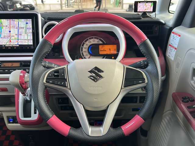 スズキ スペーシア HYBRID X 京都府 2018(平30)年 8.3万km チアフルピンクメタリック/ホワイト2トーンルーフ パナソニックSDナビ(CN-RZ846)/Bluetooth/CD/DVD再生機能/iPod/USB入力端子/HUD /全方位カメラ /衝突軽減ブレーキ /後方コーナーセンサー /レーンキープアシスト/横滑り防止/禁煙 /2トーン /LEDヘッドライト /オートライト/デジタルインナーミラー /ASSURAレーダー探知機(AR-46LA)/LONZAペダルカバー/前方ドライブレコーダー(HF-AHD-2309Y)/ルーフレール/純正AW14インチ/Wエアバッグ/運転席シートヒーター/両側パワースライドドア