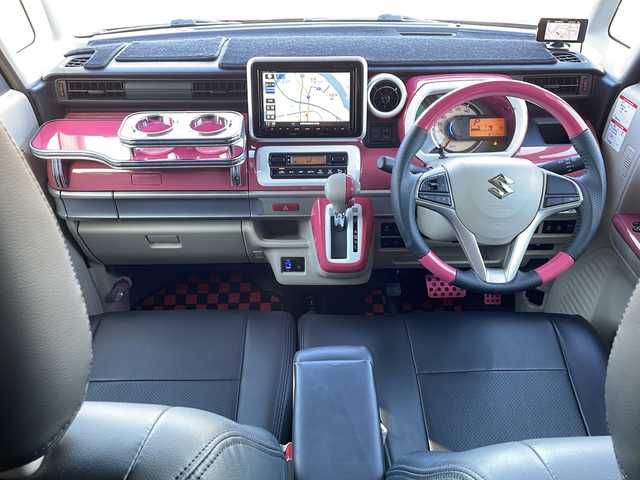 スズキ スペーシア HYBRID X 徳島県 2018(平30)年 8.3万km チアフルピンクメタリック/ホワイト2トーンルーフ 2トーン /ルーフレール/純正8インチSDナビ(CN-RZ846)/（Bluetooth/フルセグ/CD/DVD/iPod/USB）/全方位カメラ /両側パワースライドドア/運転席シートヒーター/デジタルインナーミラー /ASSURAレーダー探知機(AR-46LA)/LONZAペダルカバー/衝突軽減ブレーキ /後方コーナーセンサー /レーンキープアシスト/HUD /HIDヘッドライト /オートライト/ETC/前方ドライブレコーダー(HF-AHD-2309Y)/純正14AW/Wエアバッグ