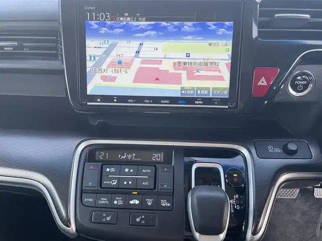 ホンダ ステップワゴン 東京都 2018(平30)年 5.4万km プレミアムスパークルブラックパール ワンオーナー/Gathers製ナビ（VXM-197VFNi)/(CD/DVD/BT/地デジTV/ミュージックラック）/バックカメラ/両側パワースライドドア/純正１６インチアルミ/LEDヘッドライト/ビルトインETC/シートヒーター/ヒーテッドミラー/社外ドライブレコーダー/純正マット・バイザー/Honda SENSING/衝突軽減ブレーキ/誤発進抑制機能/路外逸脱抑制機能/先行車発進お知らせ機能/保証書・取説